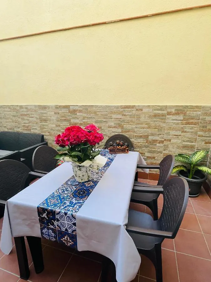 Beach Apartment Artigas Μπαδαλόνα